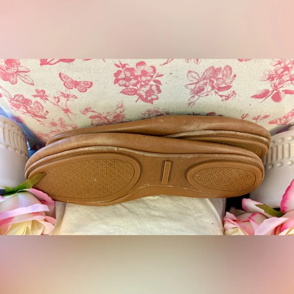 Tory Burch Flats Color: Pecan Praline with Gold Emblem - Picture 4 of 5